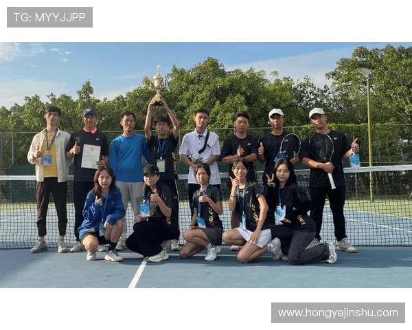 武汉网球队在全国锦标赛中的默契配合与战术分析